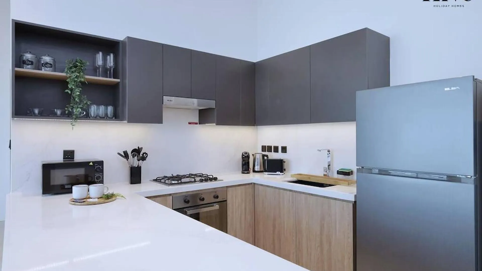 7 By Aurora 211 Apartment Dubai